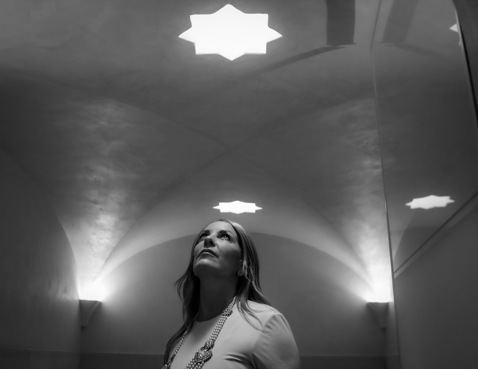 Silvia beneath the star vaults of Andalucía